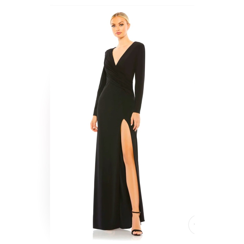 Mac Duggal Jersey Long Sleeve asymmetrical Ruched high slit Gown. Size 6 style